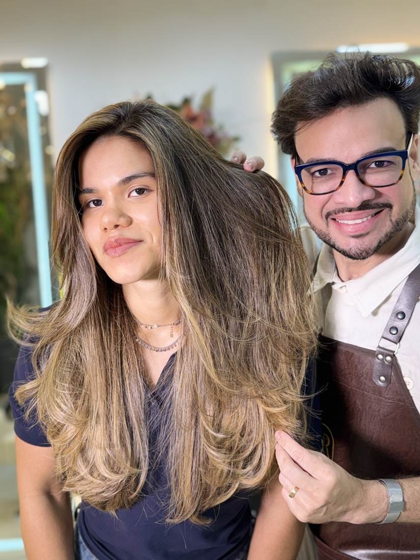Ramon Oliveira finalizando mechas